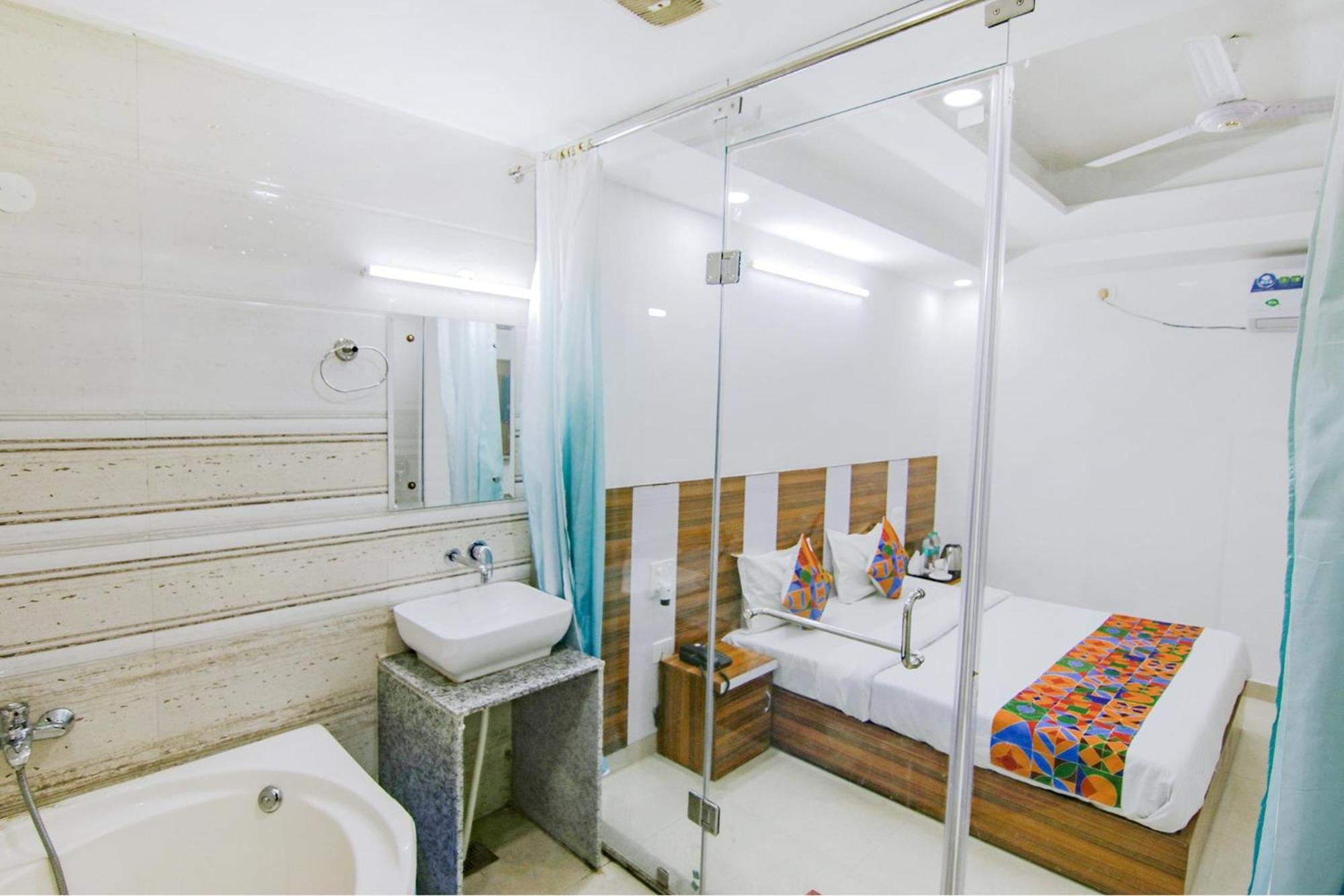 Fabhotel Gp Royal Chandigarh Bagian luar foto